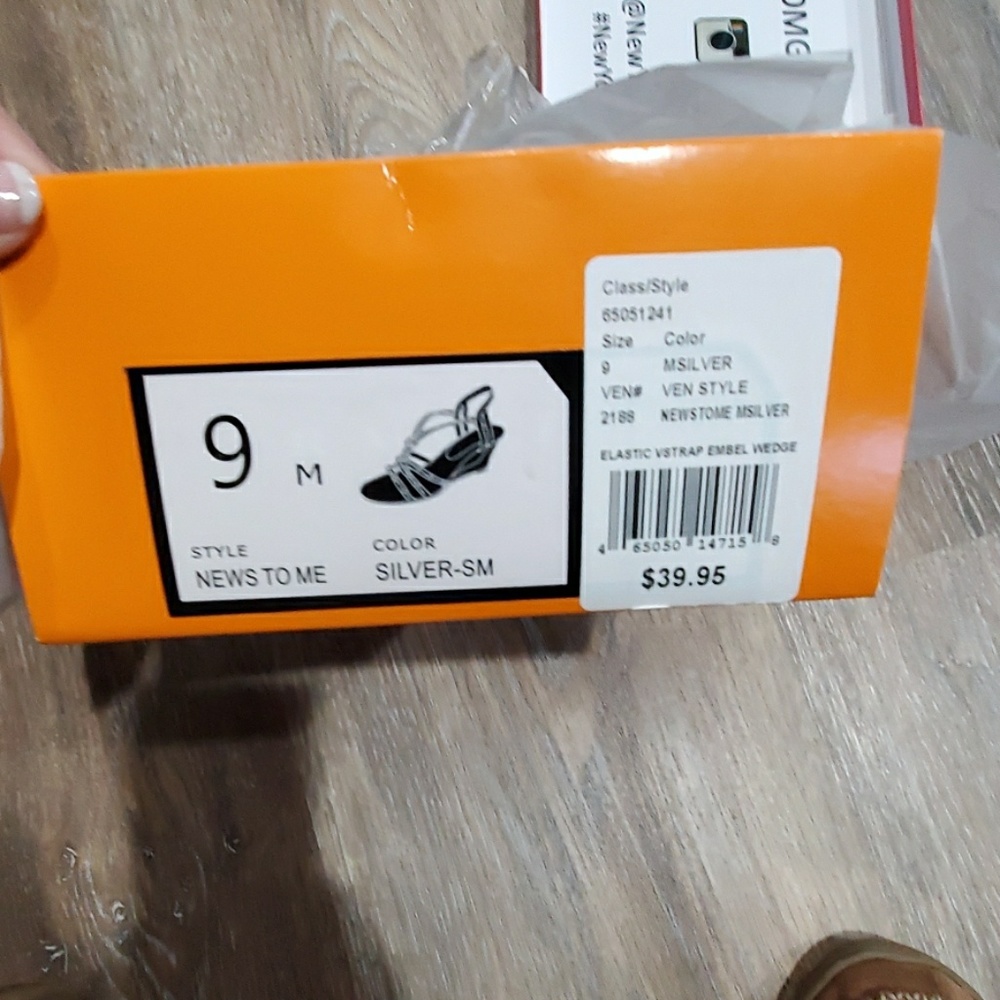 Shoes - Picture 6 of 6